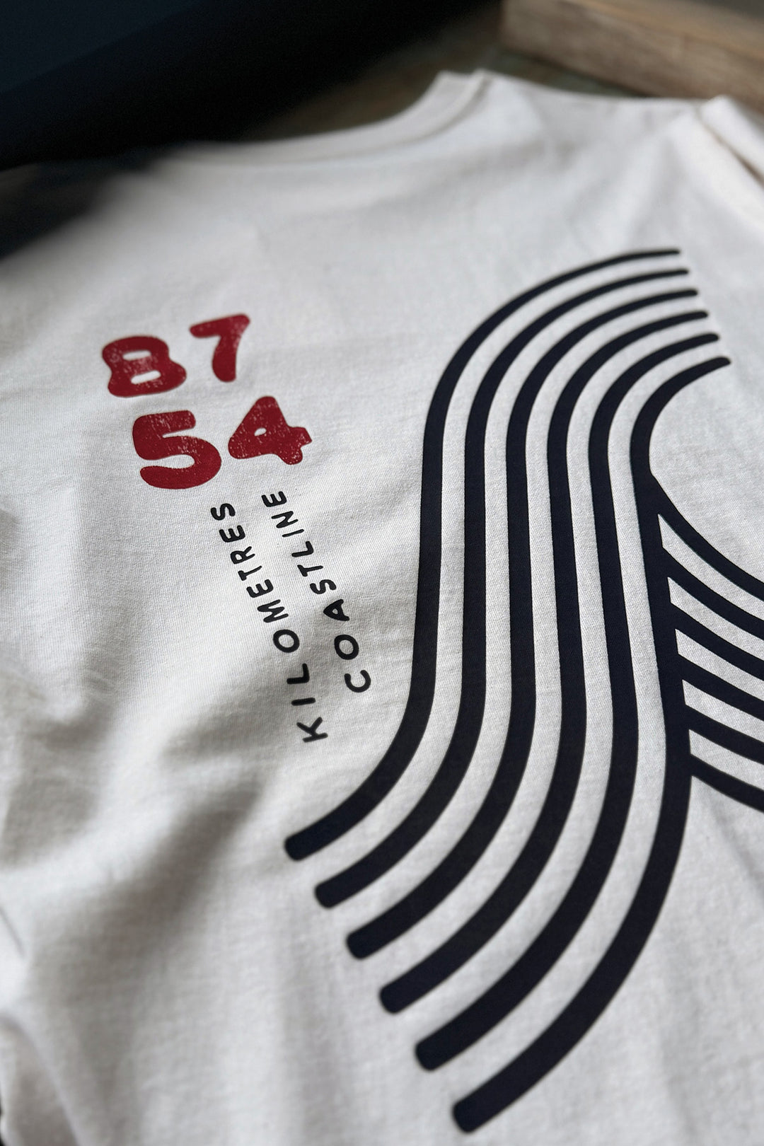 Tee "8754 KM of Coastline"