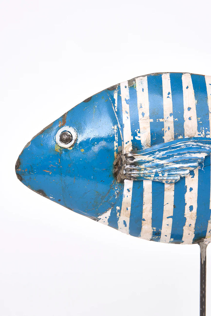 Fisch auf Holzfuß - Recycled Metal