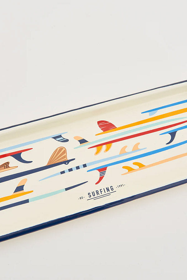 Emaljeret metal bakke