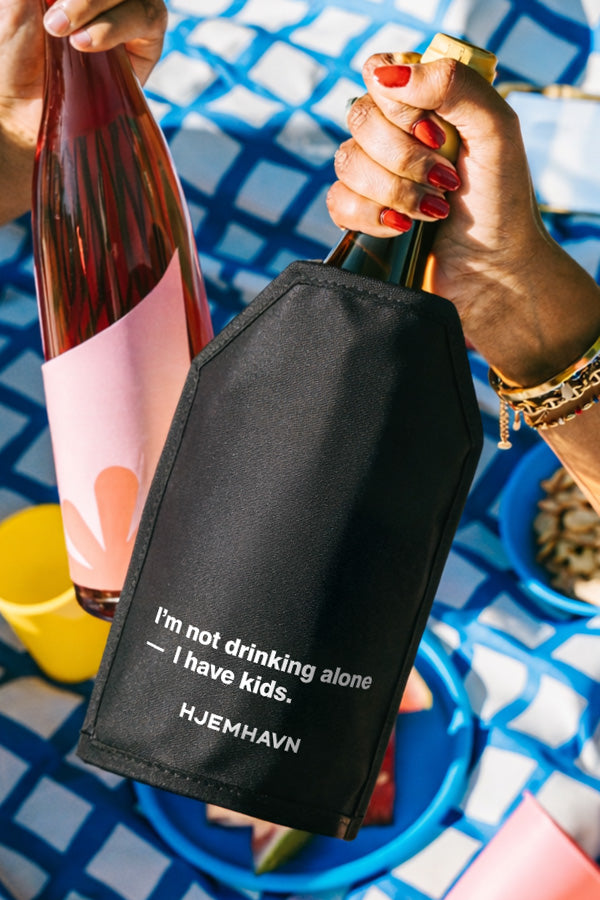 Wine cooling sleeve
