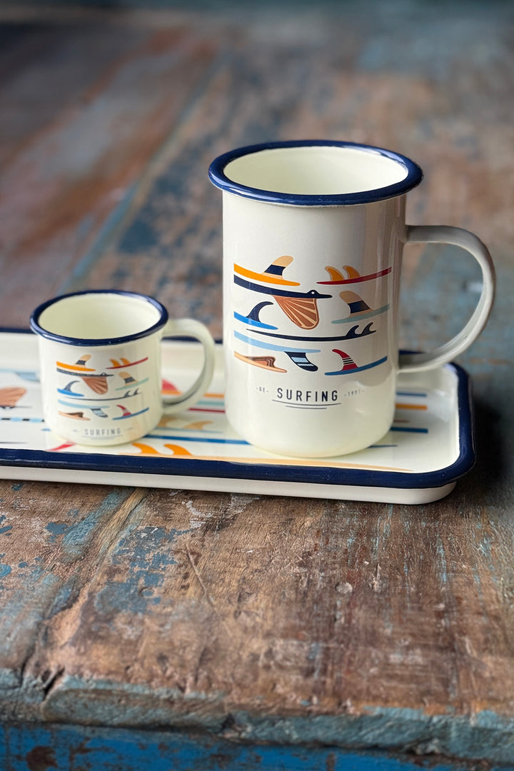 Emaljeret metal bakke