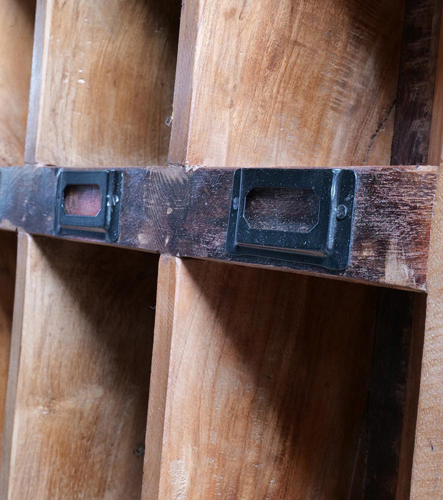 Hylde 60 x 60 cm - Genbrugstræ