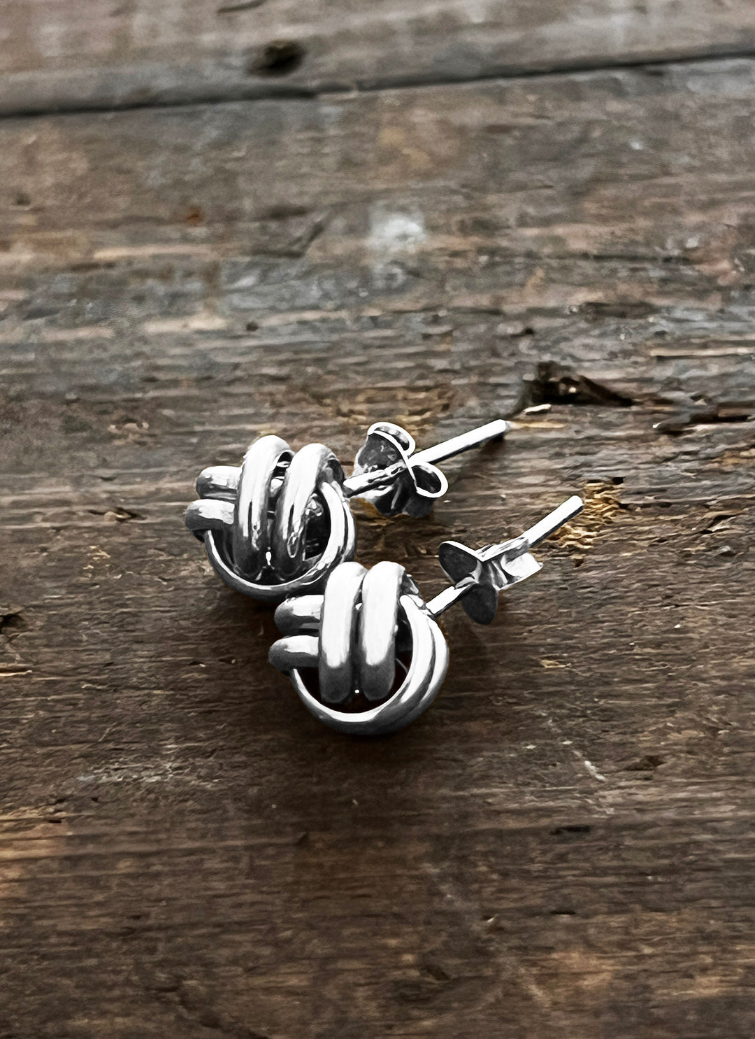 Stud earrings "Knob"
