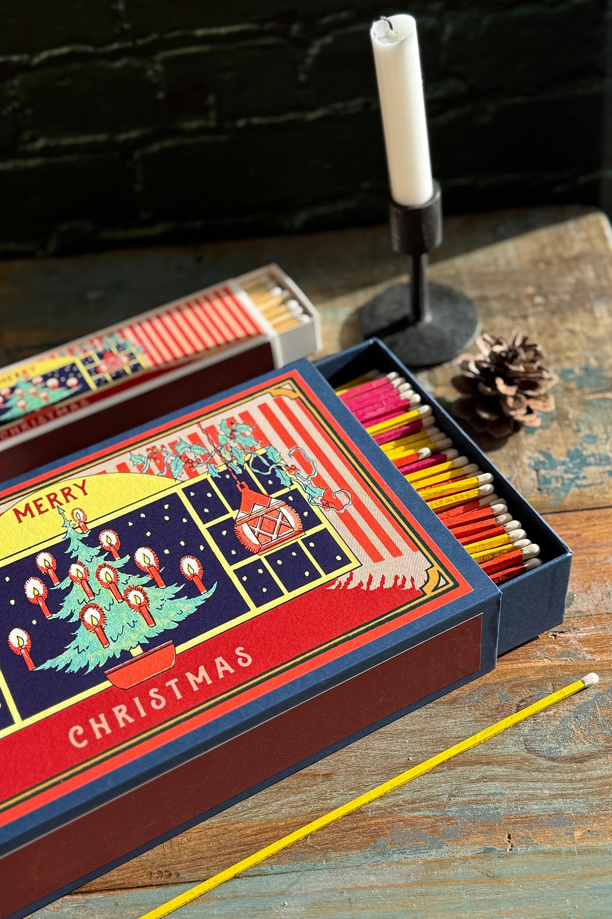 Giant Matchbox "Christmas Window"