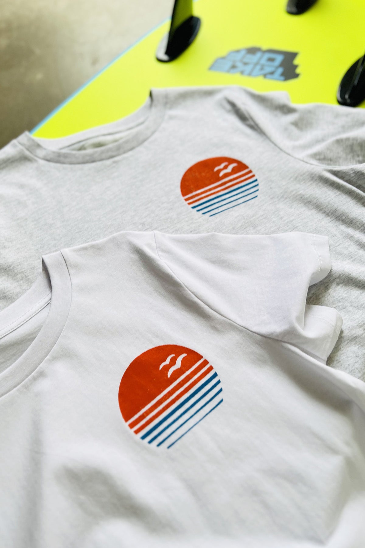 Tee "Sunset" - Grey