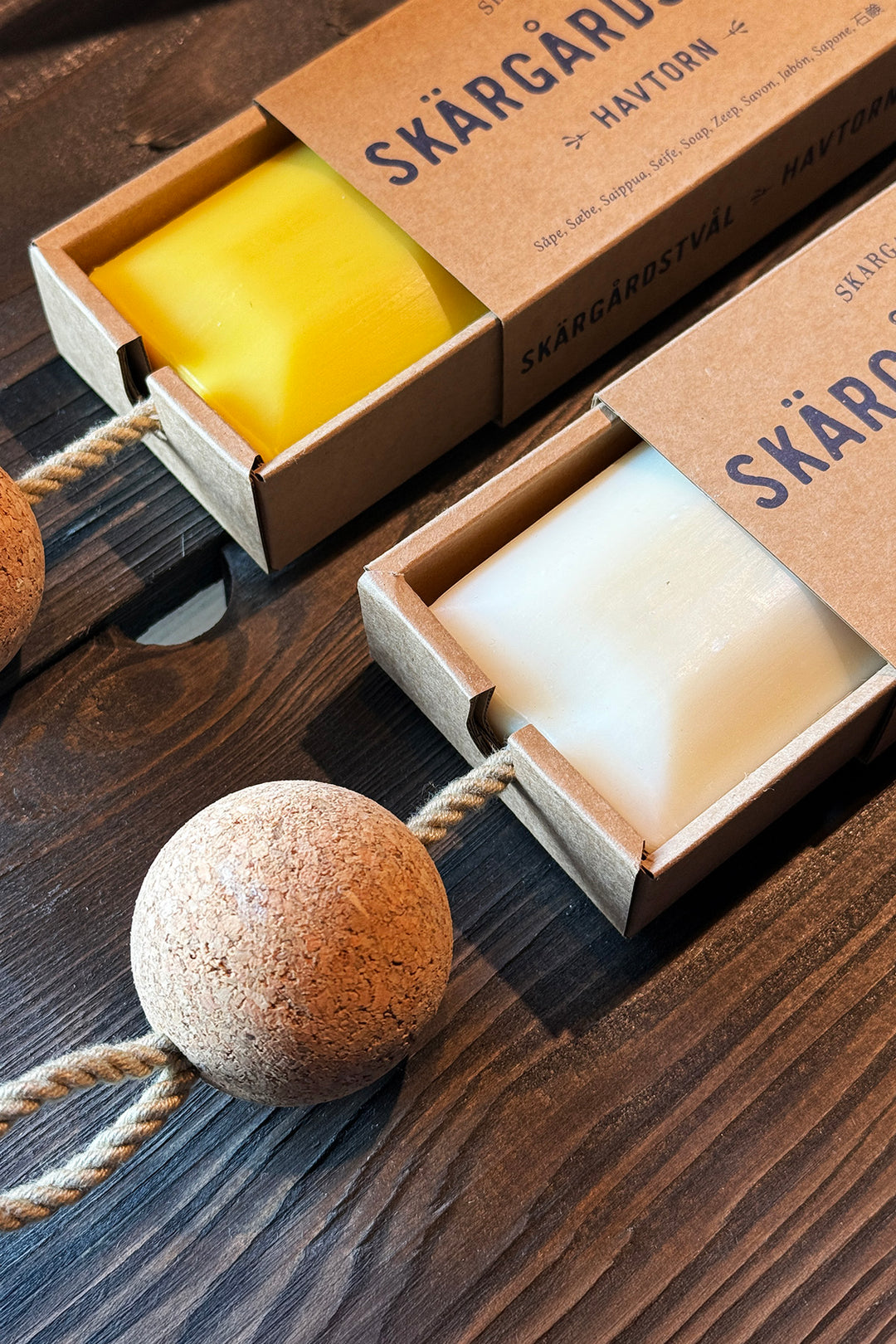 Seife mit Faden und Schwimmer