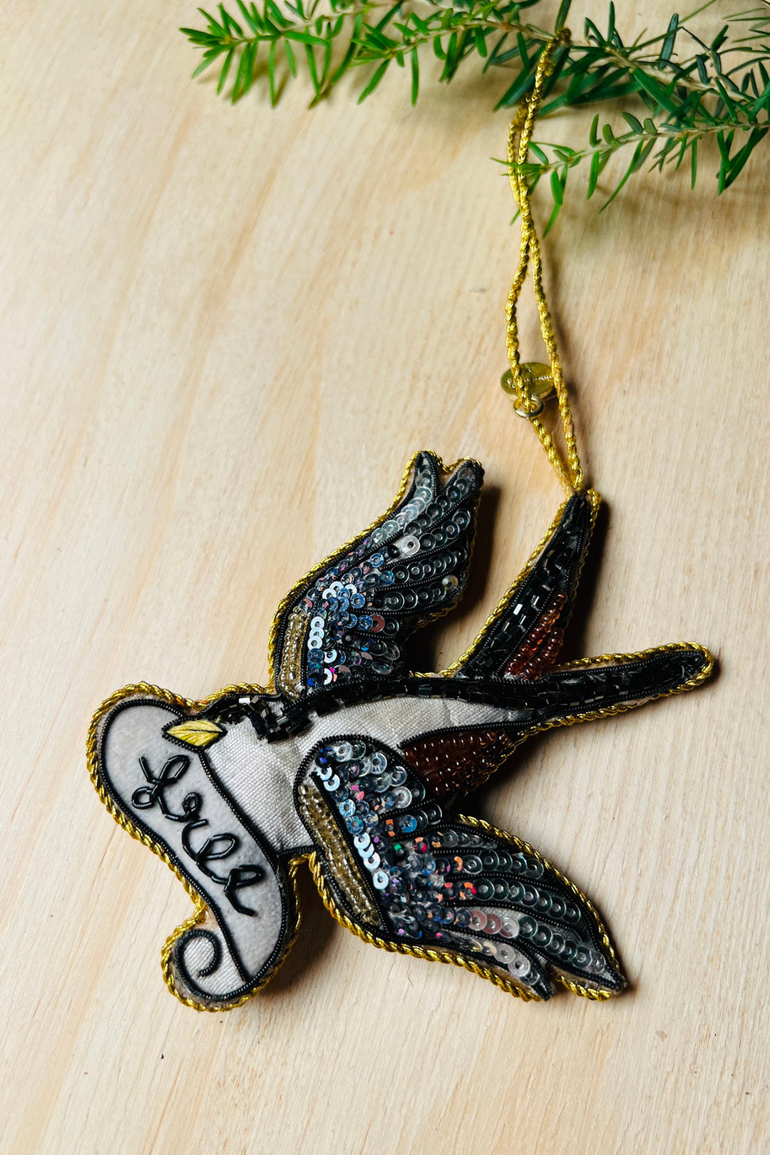 Christmas Hanging - Swallows "Free"