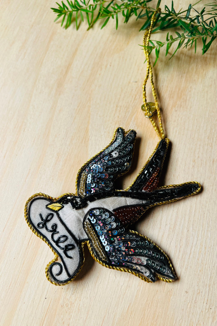Christmas Hanging - Swallows "Free"