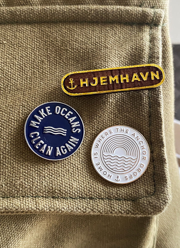 Emaille-Pin - "Home is where the Anchor Drops"